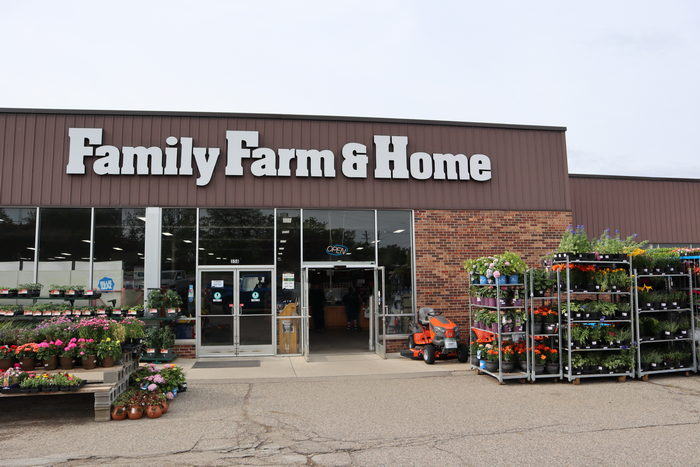 Mason Twin Cinema (Plaza Cinema 1 and 2) - May 22 2022 Photo (newer photo)